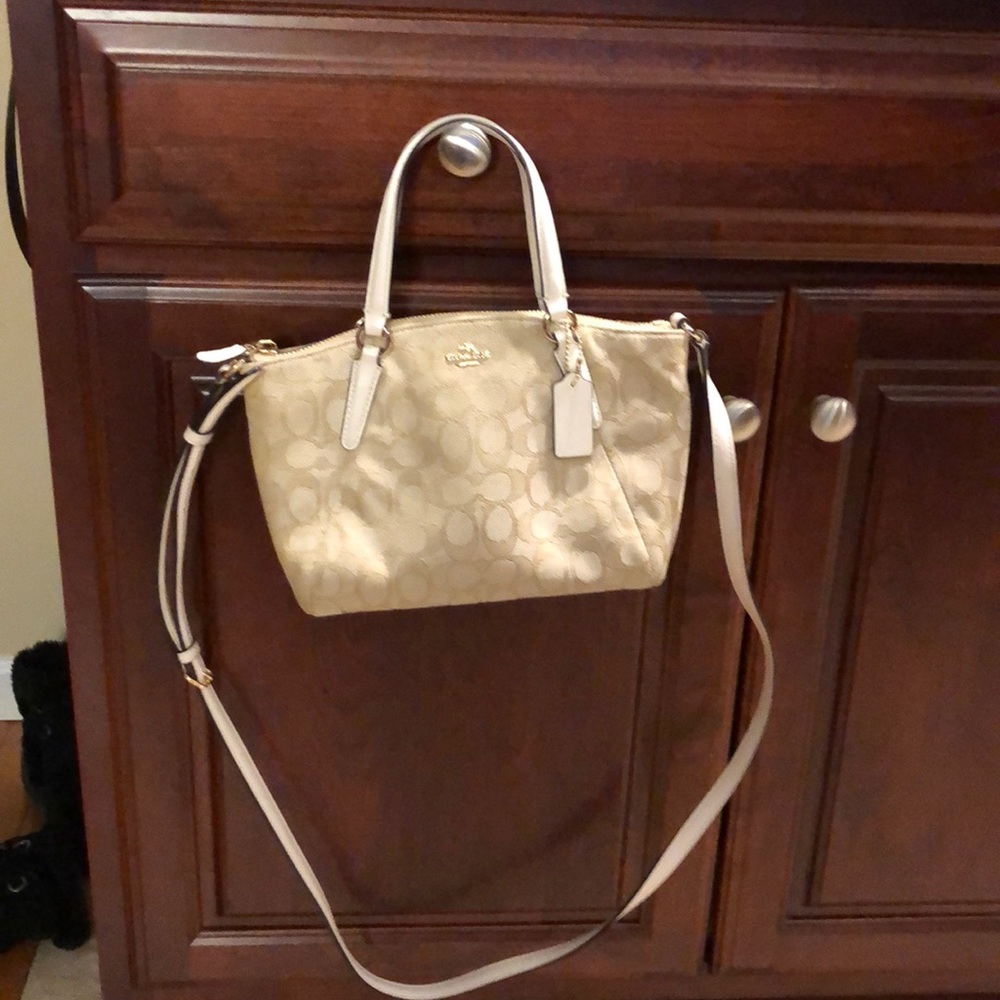 Signature Coach Cross Shoulder Bag